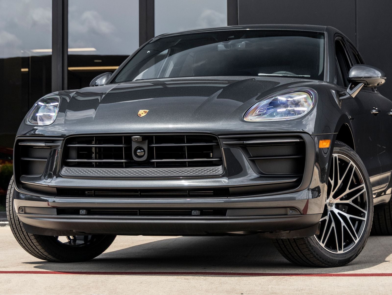 2026 Porsche Macan AWD