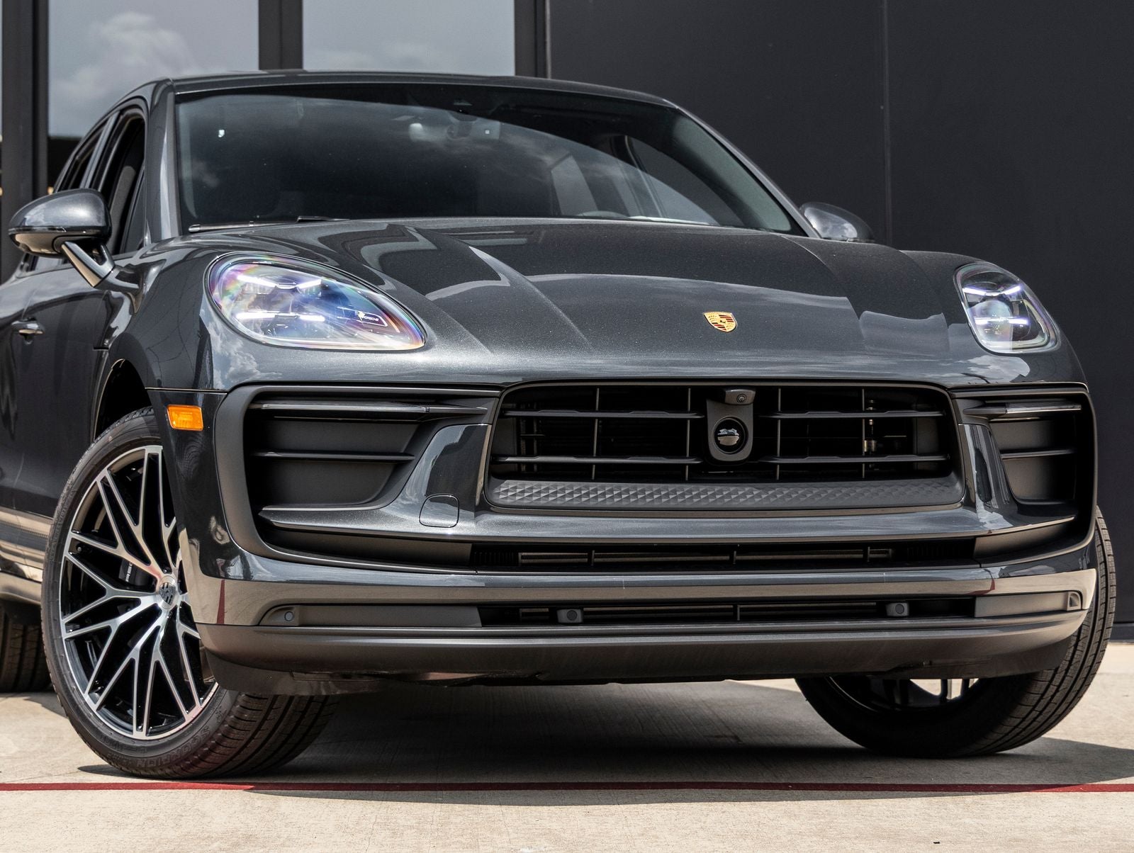 2026 Porsche Macan AWD