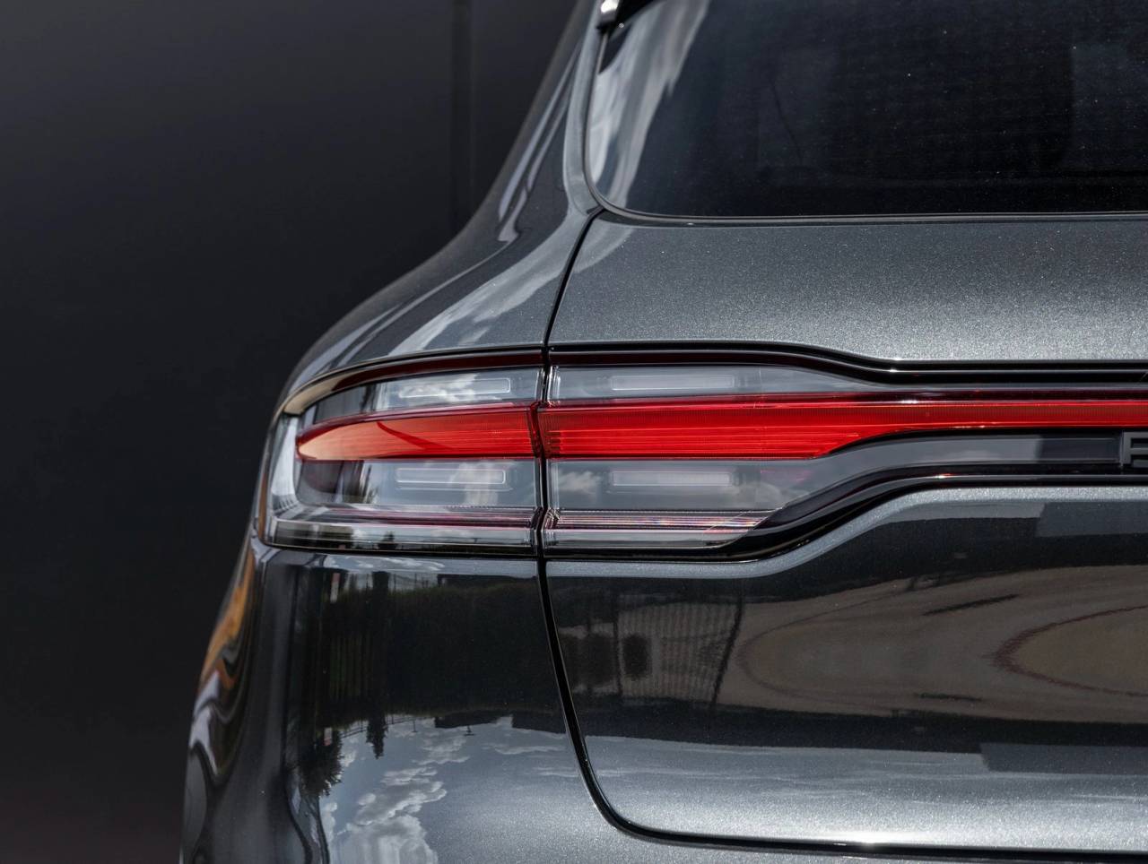 2026 Porsche Macan AWD