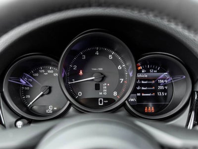 2026 Porsche Macan AWD