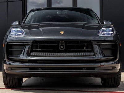 2026 Porsche Macan AWD