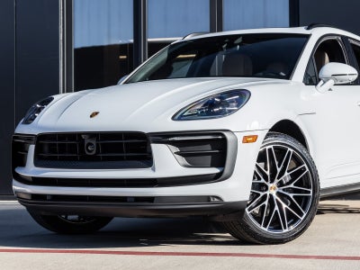 2026 Porsche Macan Macan