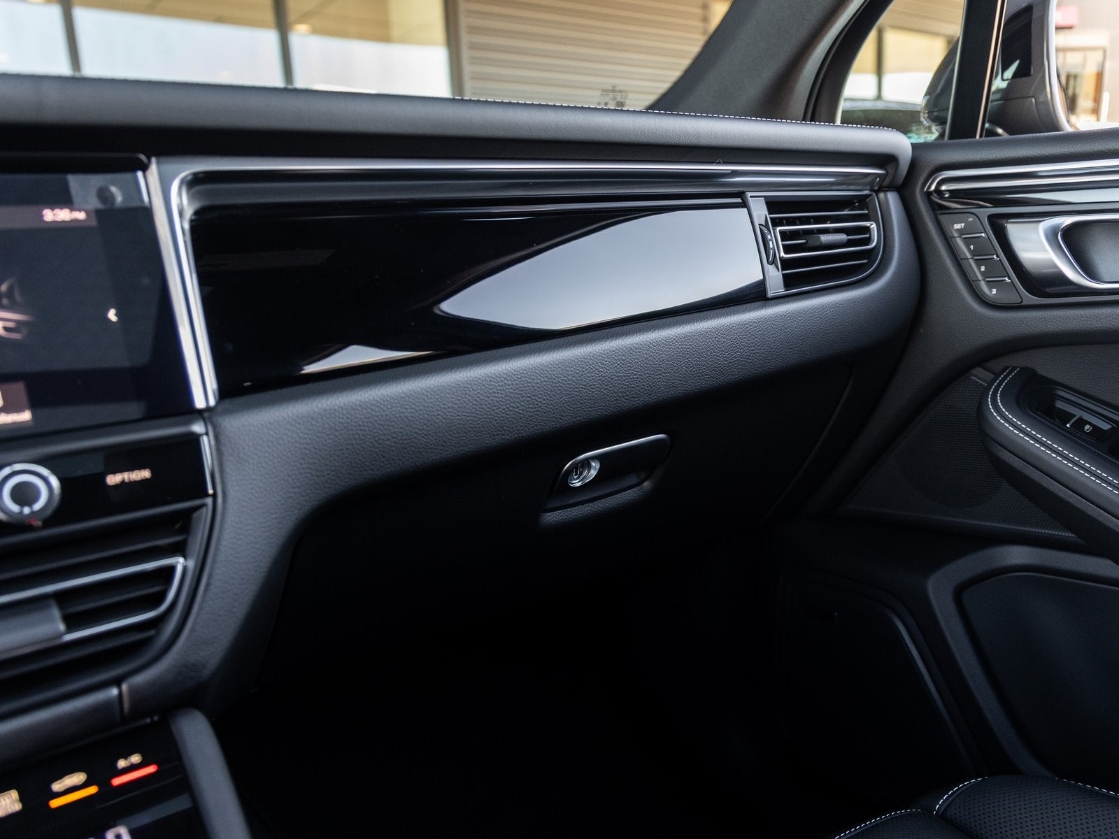 2026 Porsche Macan Macan T