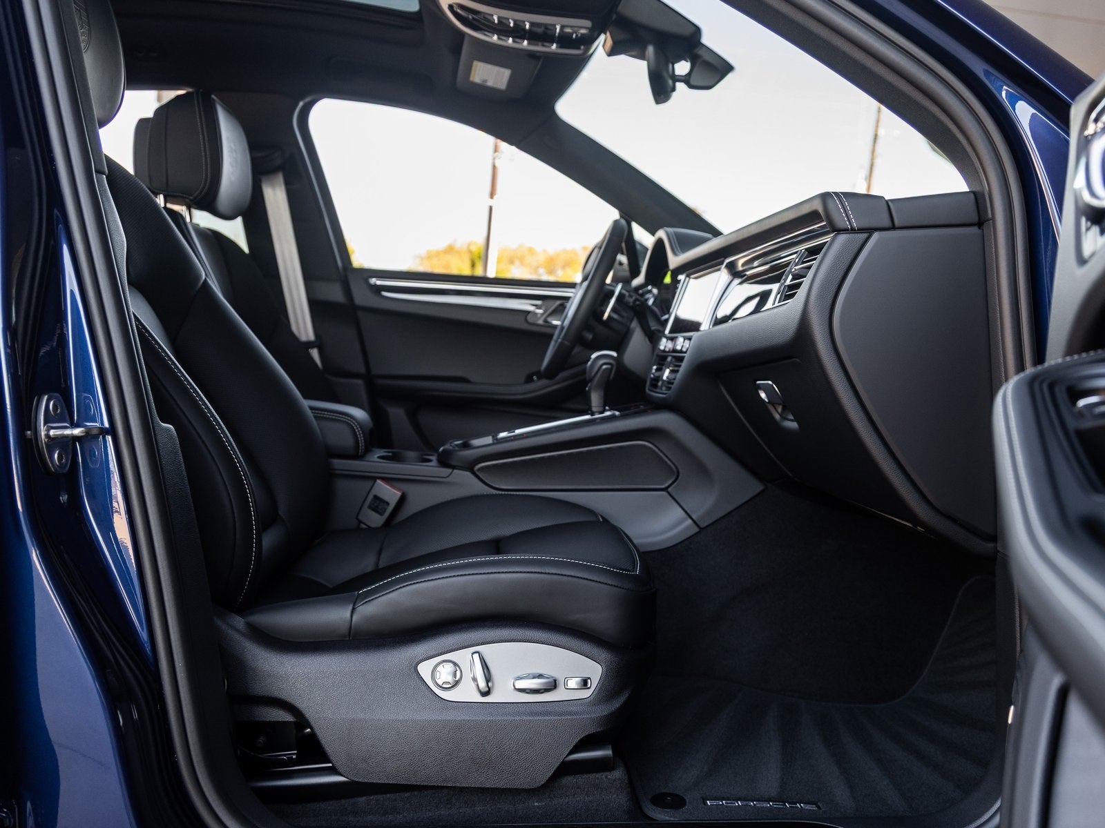 2026 Porsche Macan Macan T