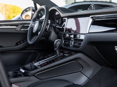 2026 Porsche Macan Macan T