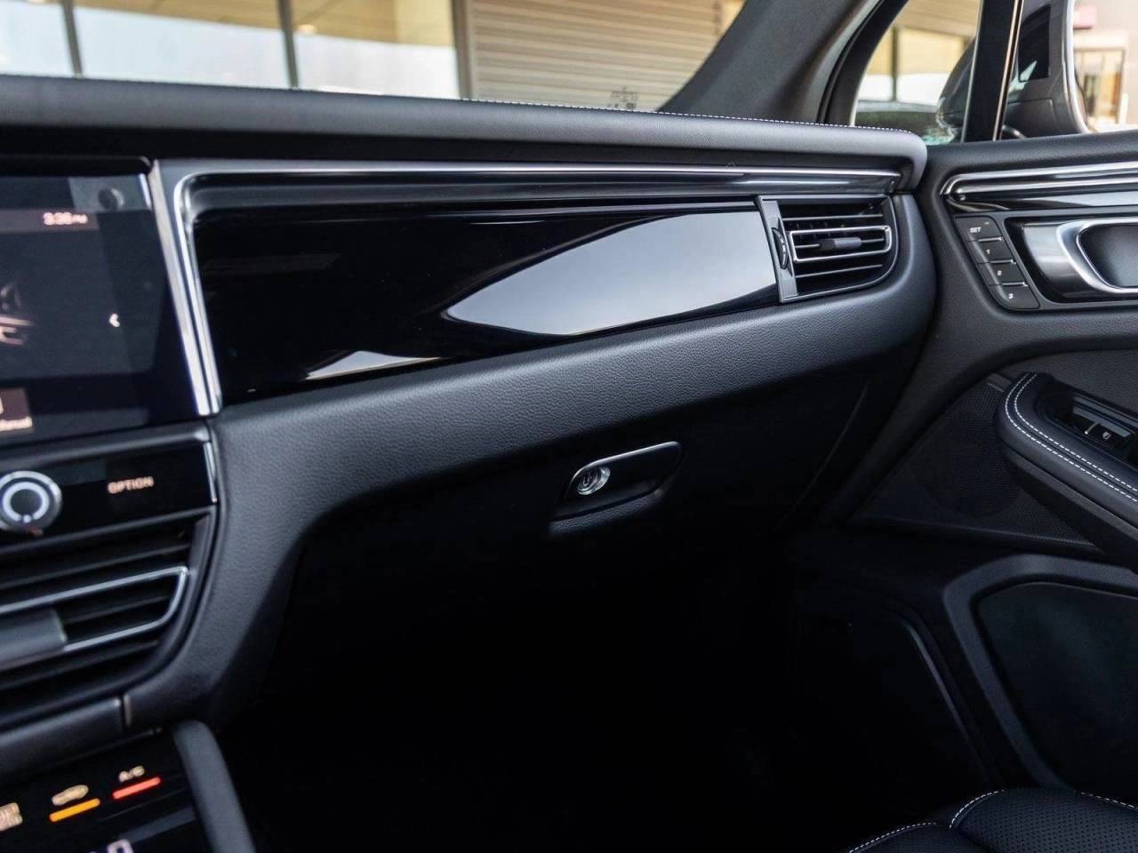 2026 Porsche Macan Macan T