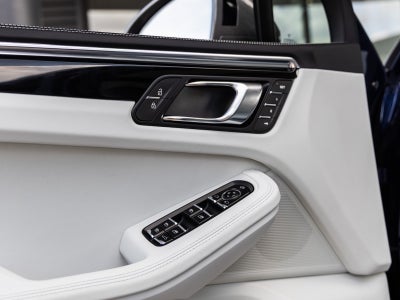 2026 Porsche Macan Macan T