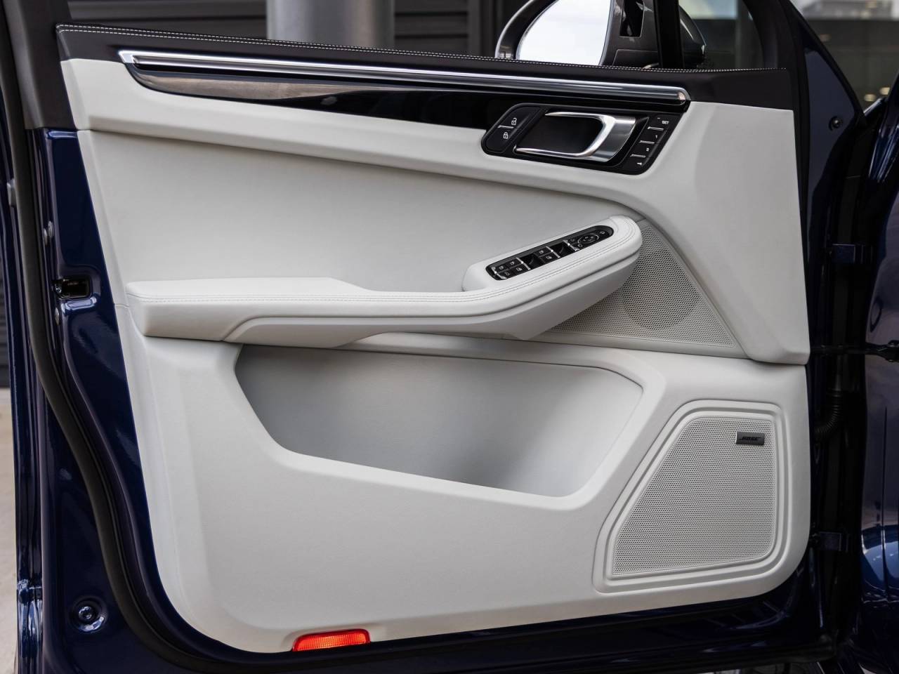 2026 Porsche Macan Macan T