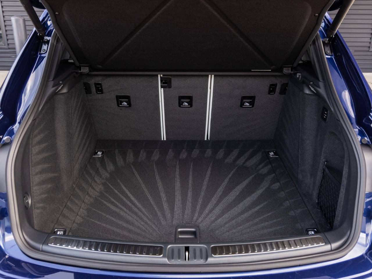 2026 Porsche Macan Macan T