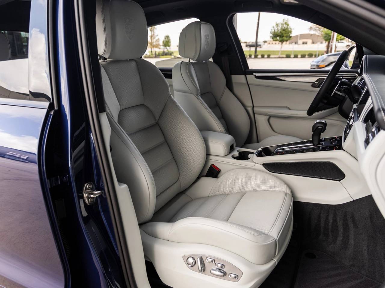 2026 Porsche Macan Macan T