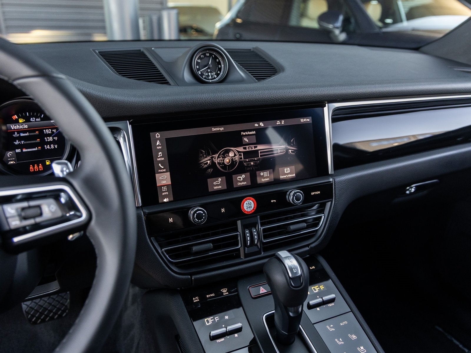 2026 Porsche Macan Macan