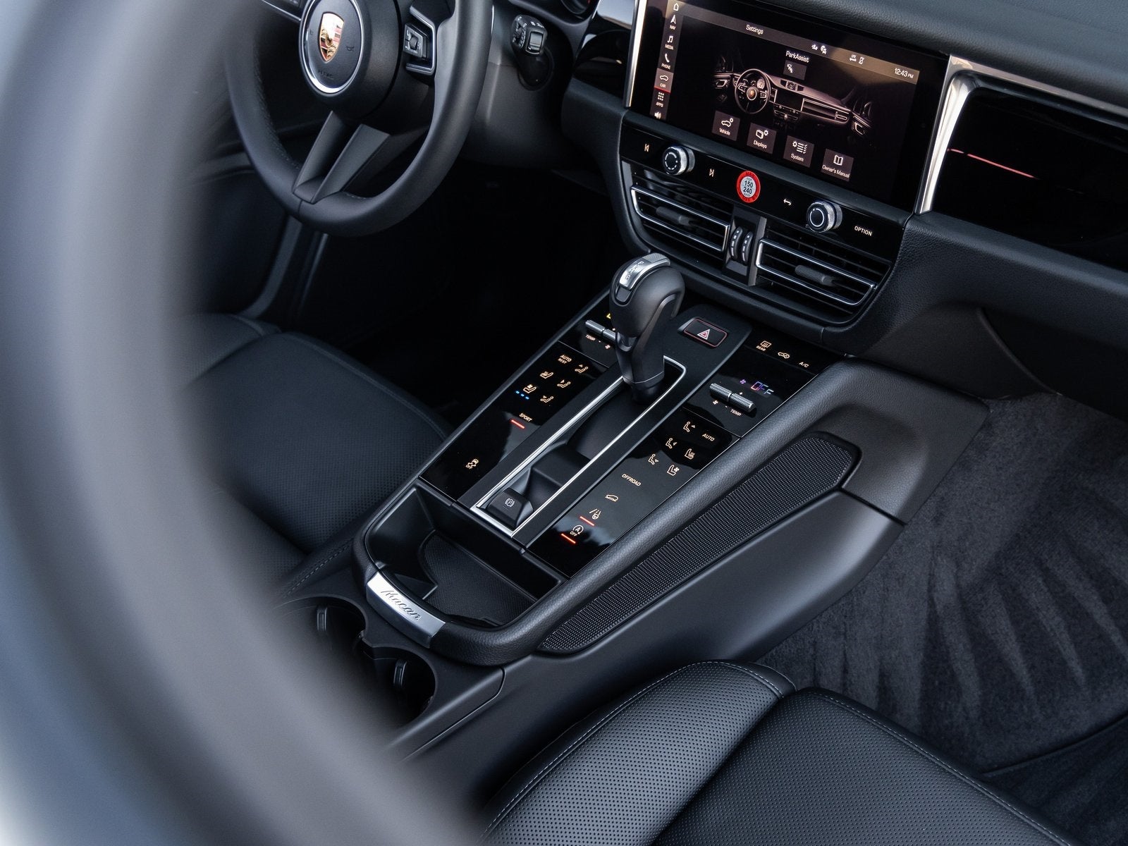 2026 Porsche Macan Macan