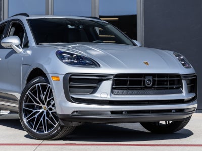 2026 Porsche Macan Macan