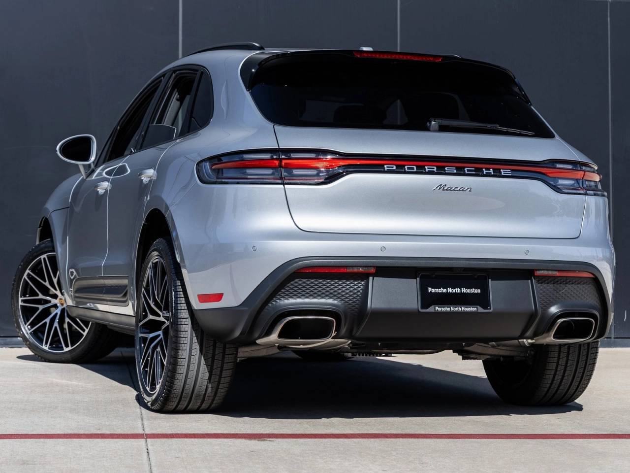 2026 Porsche Macan Macan