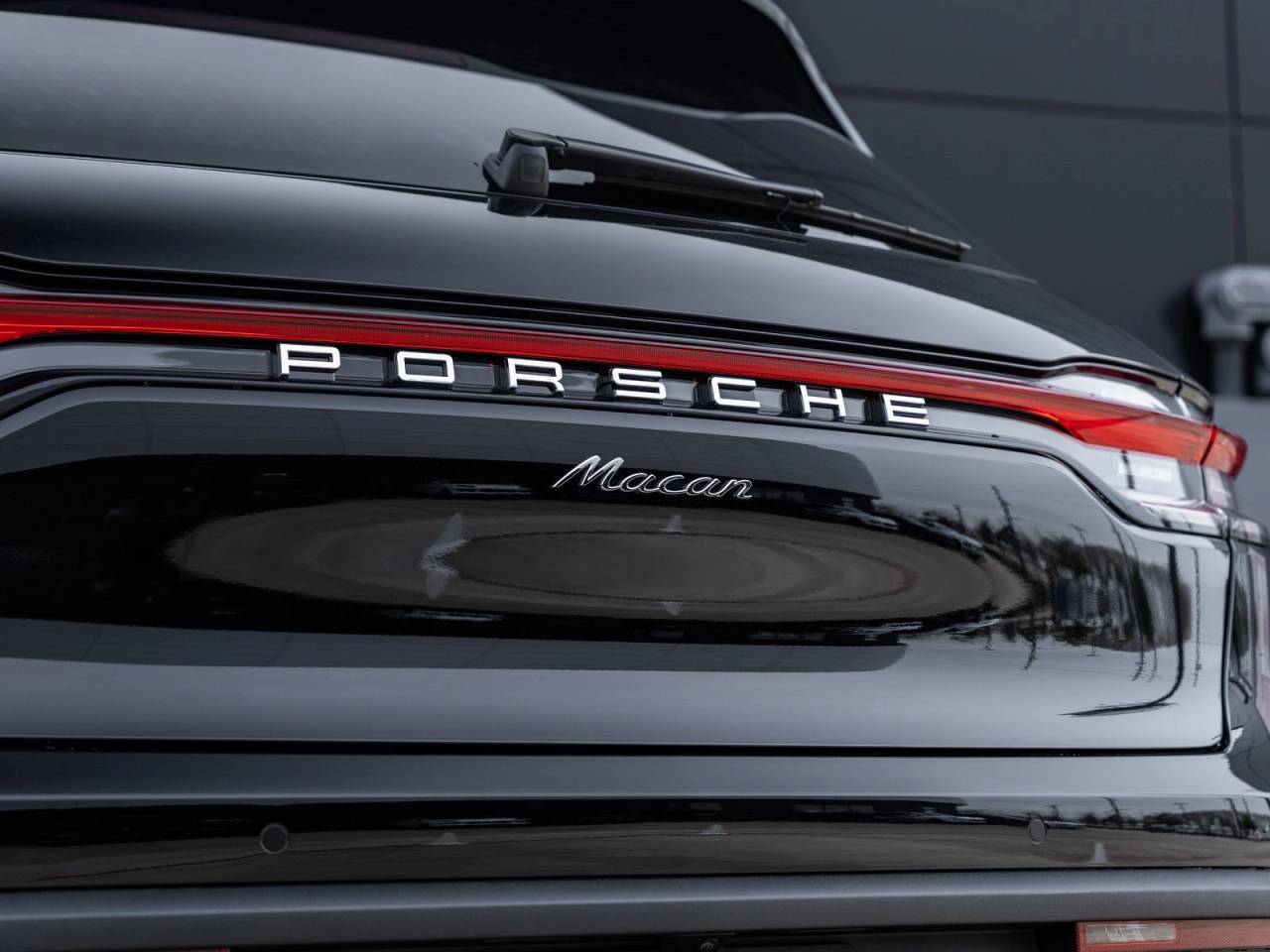 2026 Porsche Macan Macan