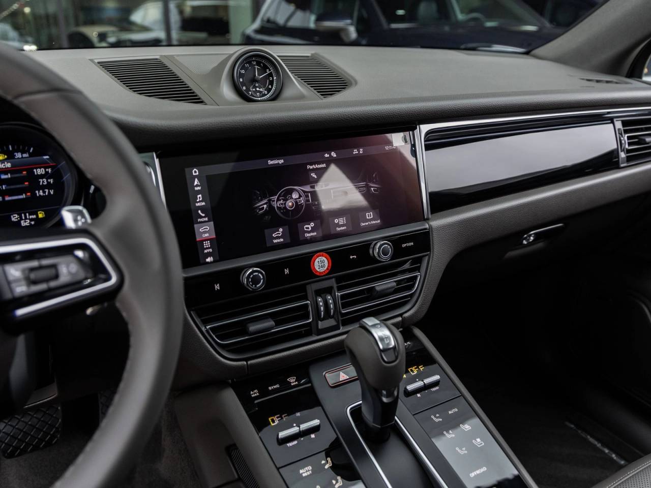 2026 Porsche Macan Macan