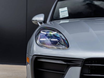 2026 Porsche Macan Macan