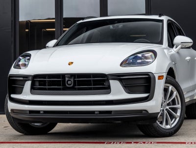 2026 Porsche Macan AWD
