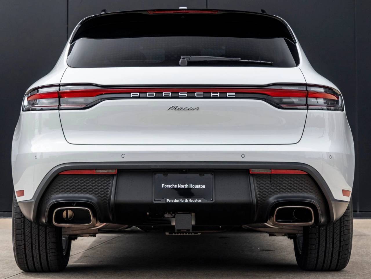 2026 Porsche Macan AWD
