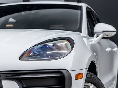 2026 Porsche Macan AWD