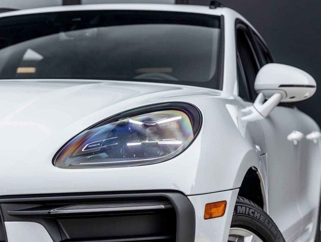 2026 Porsche Macan AWD