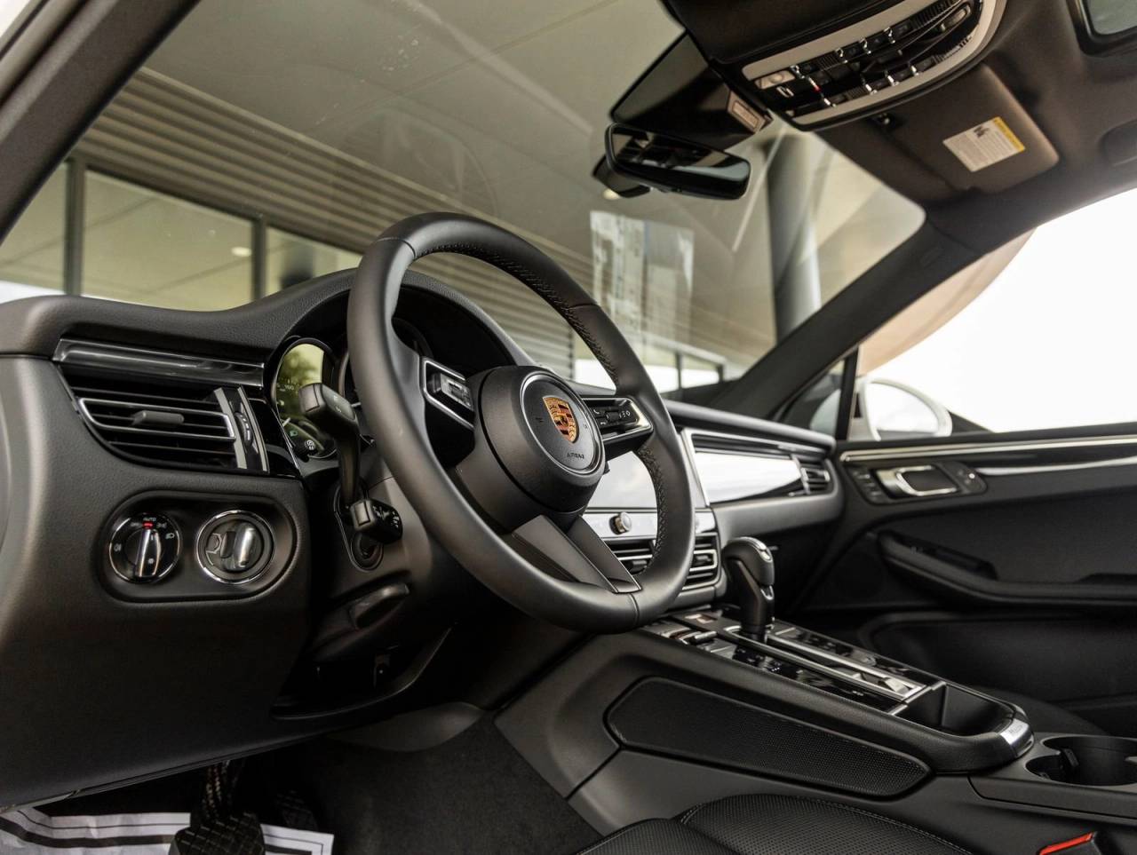 2026 Porsche Macan AWD