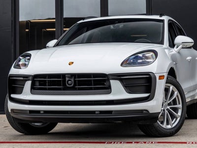 2026 Porsche Macan AWD