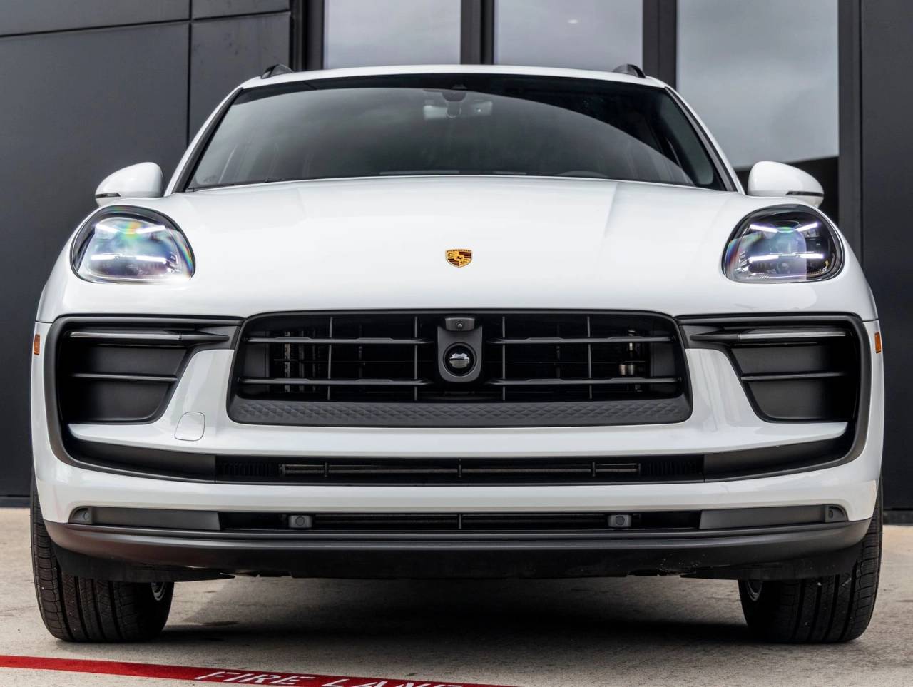 2026 Porsche Macan AWD