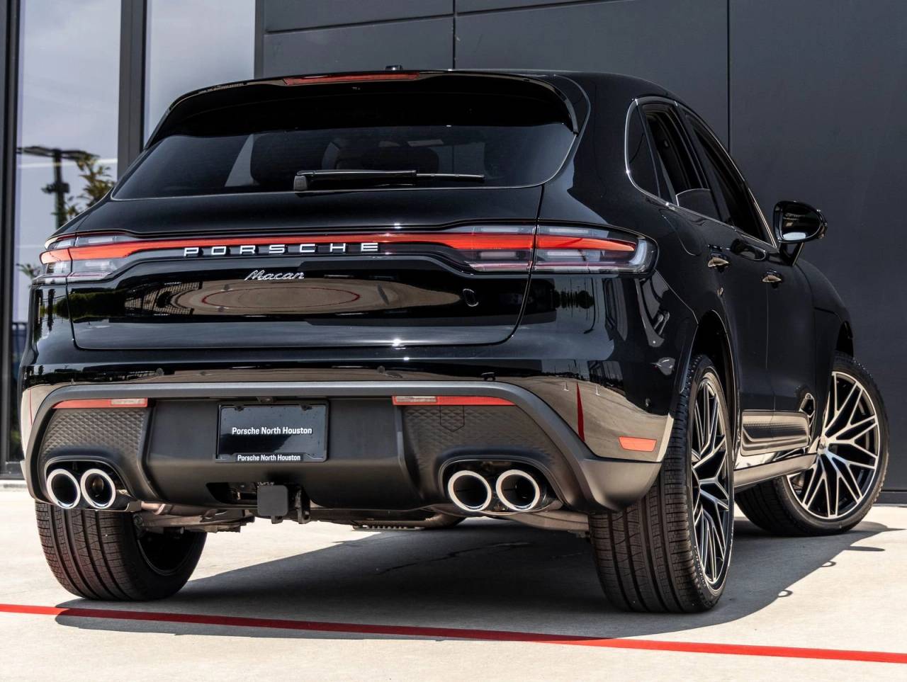2026 Porsche Macan AWD