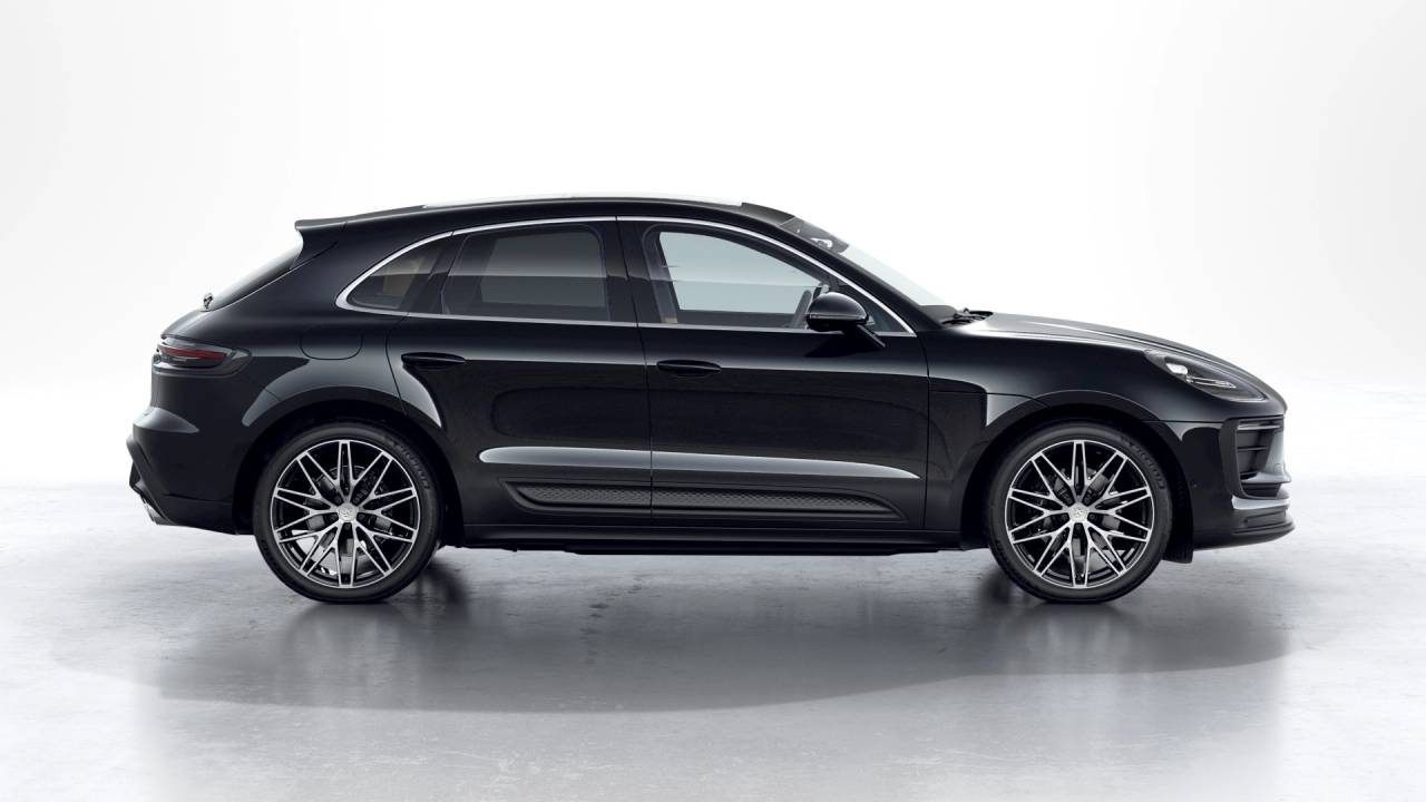 2026 Porsche Macan AWD
