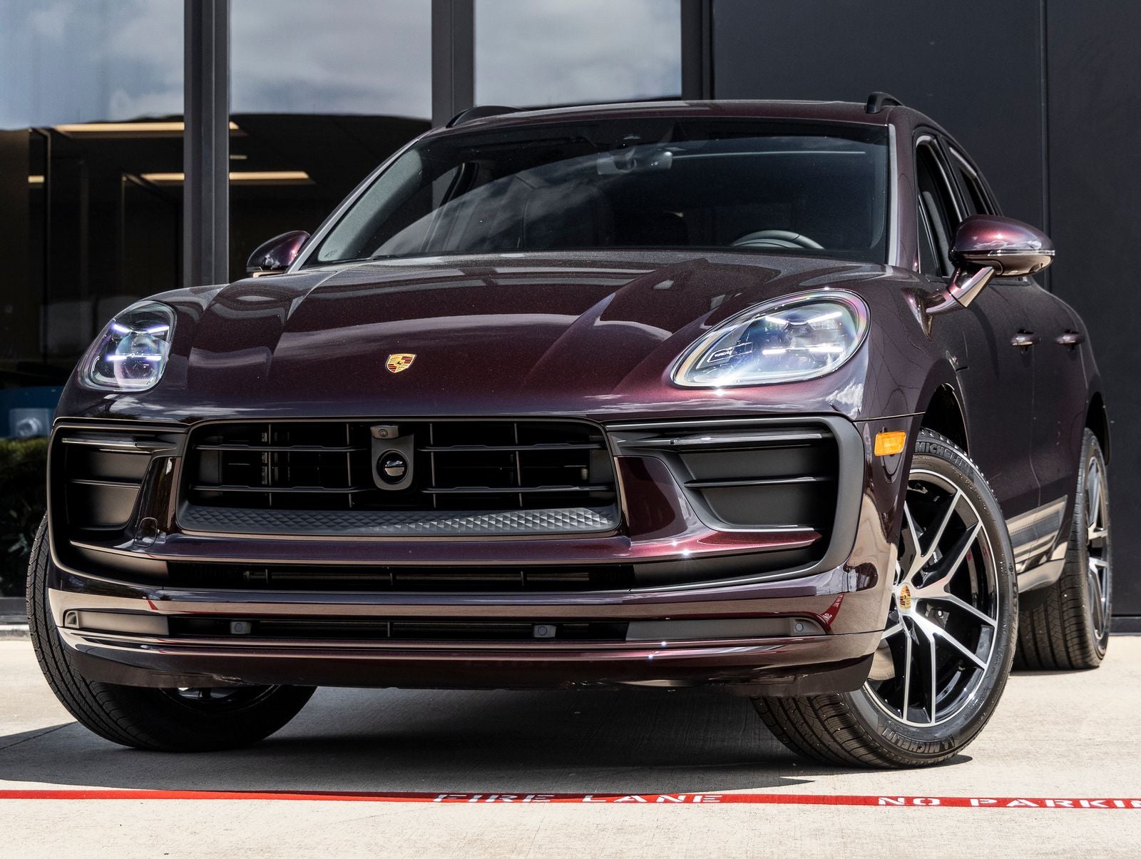 2026 Porsche Macan AWD
