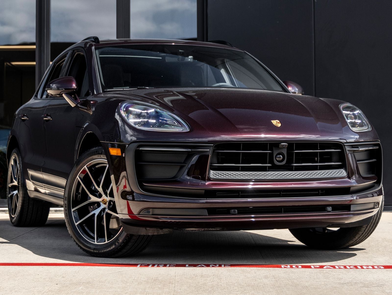 2026 Porsche Macan AWD