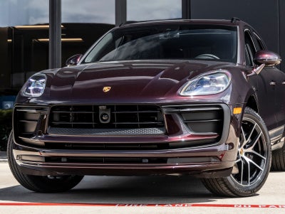 2026 Porsche Macan AWD