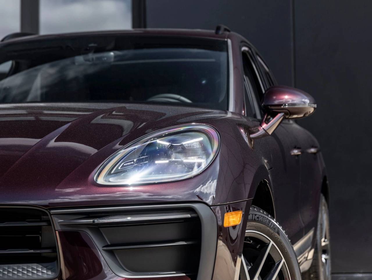 2026 Porsche Macan AWD