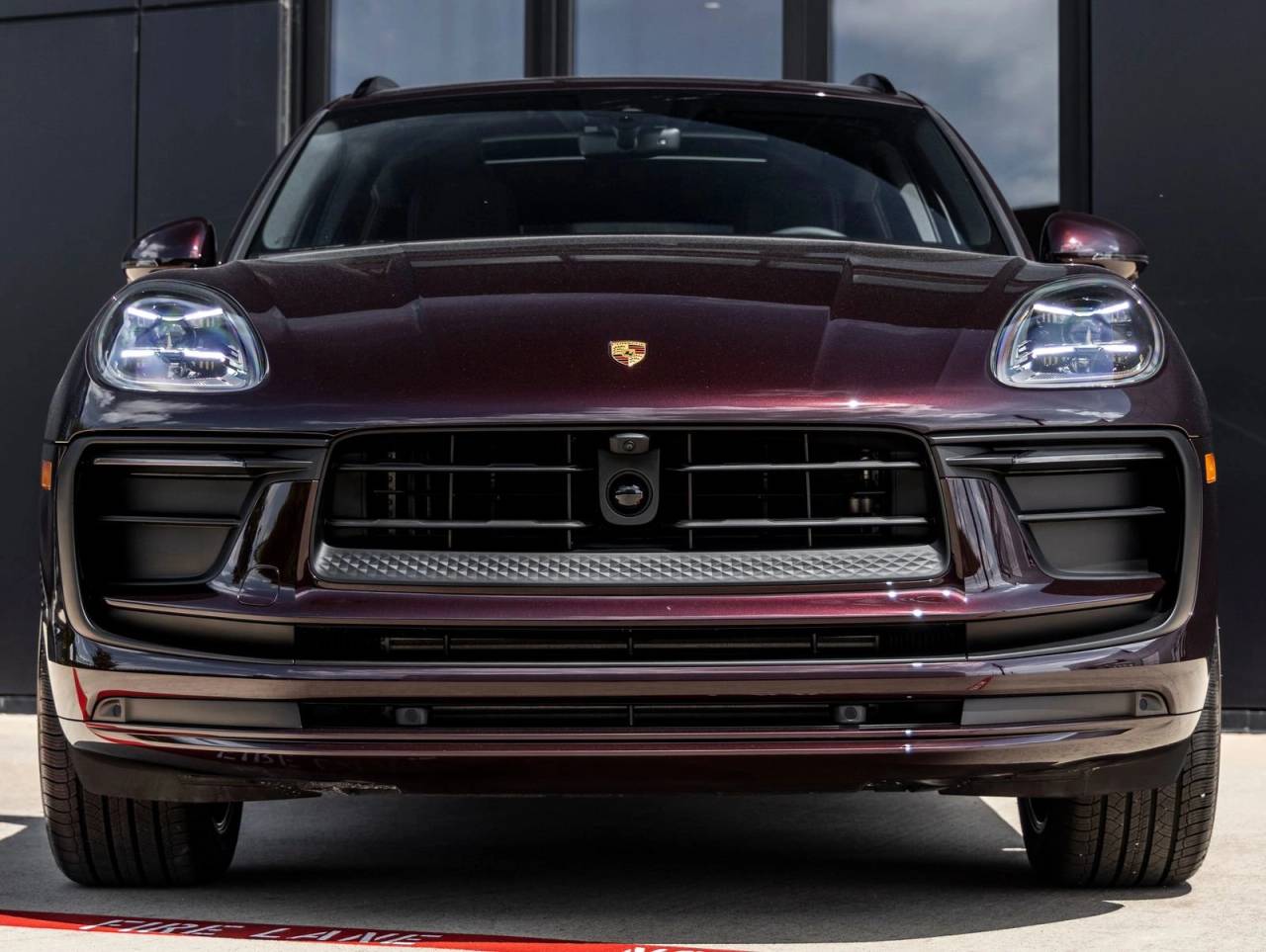 2026 Porsche Macan AWD
