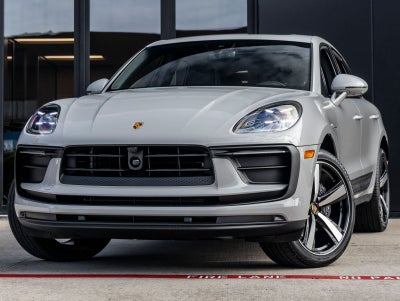 2026 Porsche Macan AWD
