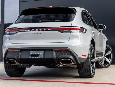 2026 Porsche Macan AWD