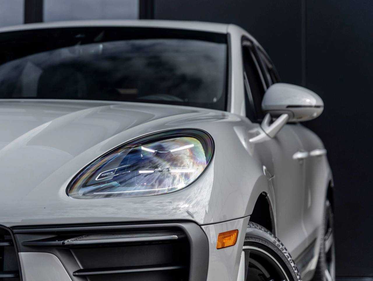 2026 Porsche Macan AWD