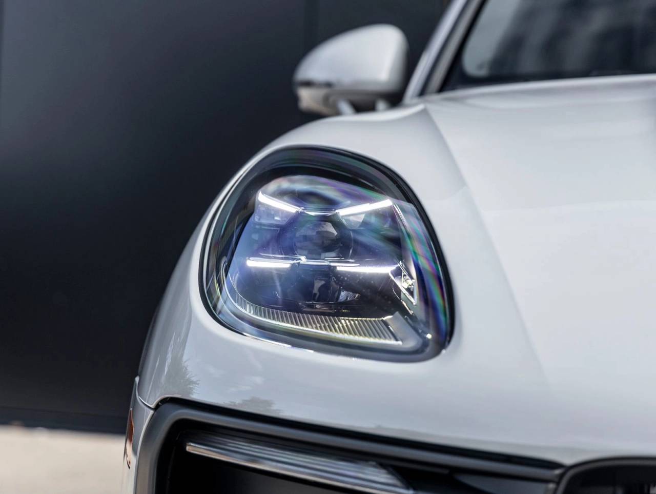 2026 Porsche Macan AWD