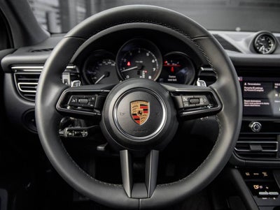 2026 Porsche Macan AWD