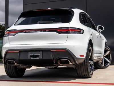 2026 Porsche Macan AWD