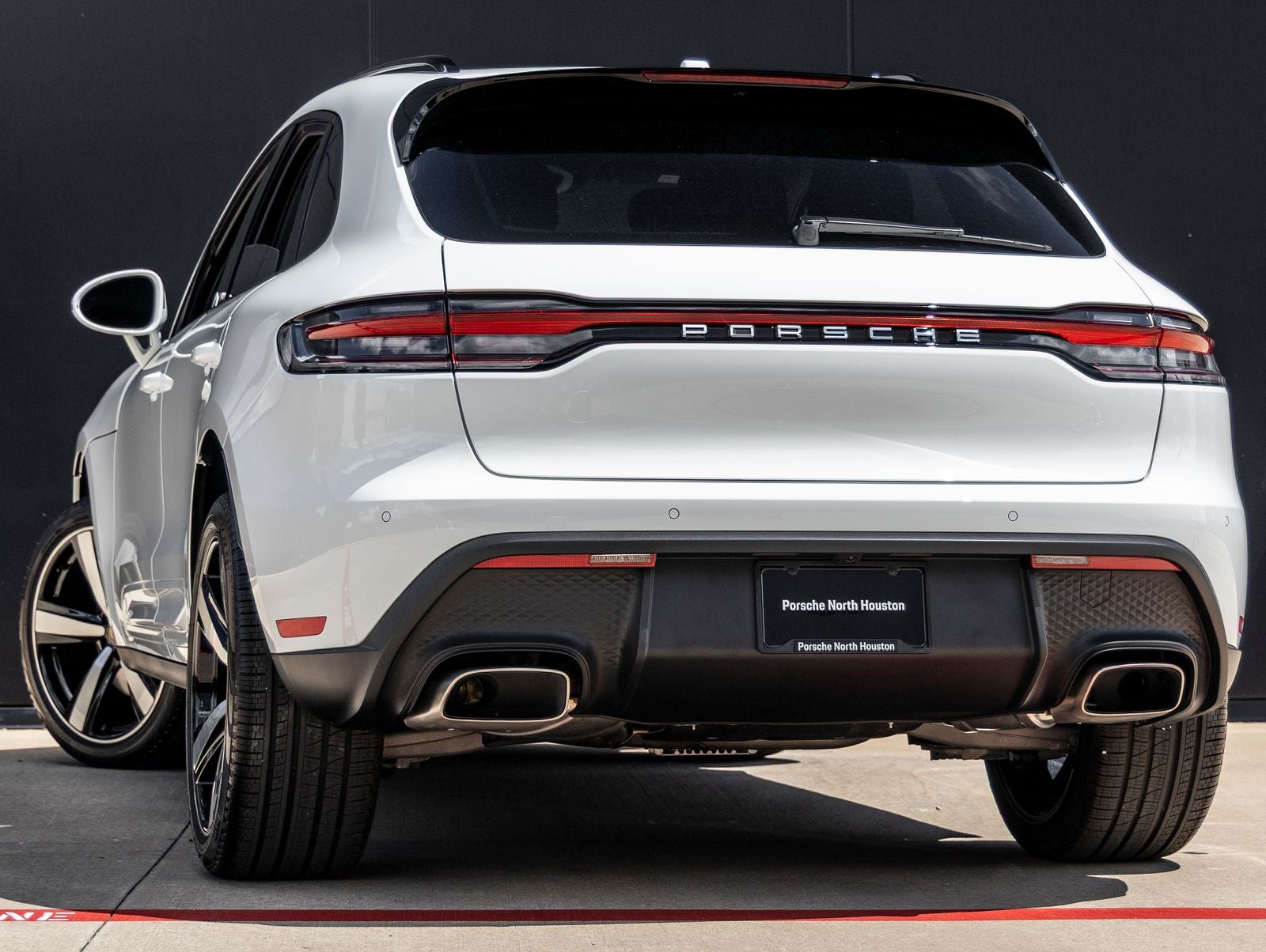 2026 Porsche Macan AWD