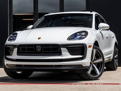 2026 Porsche Macan AWD