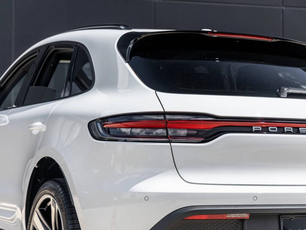 2026 Porsche Macan AWD