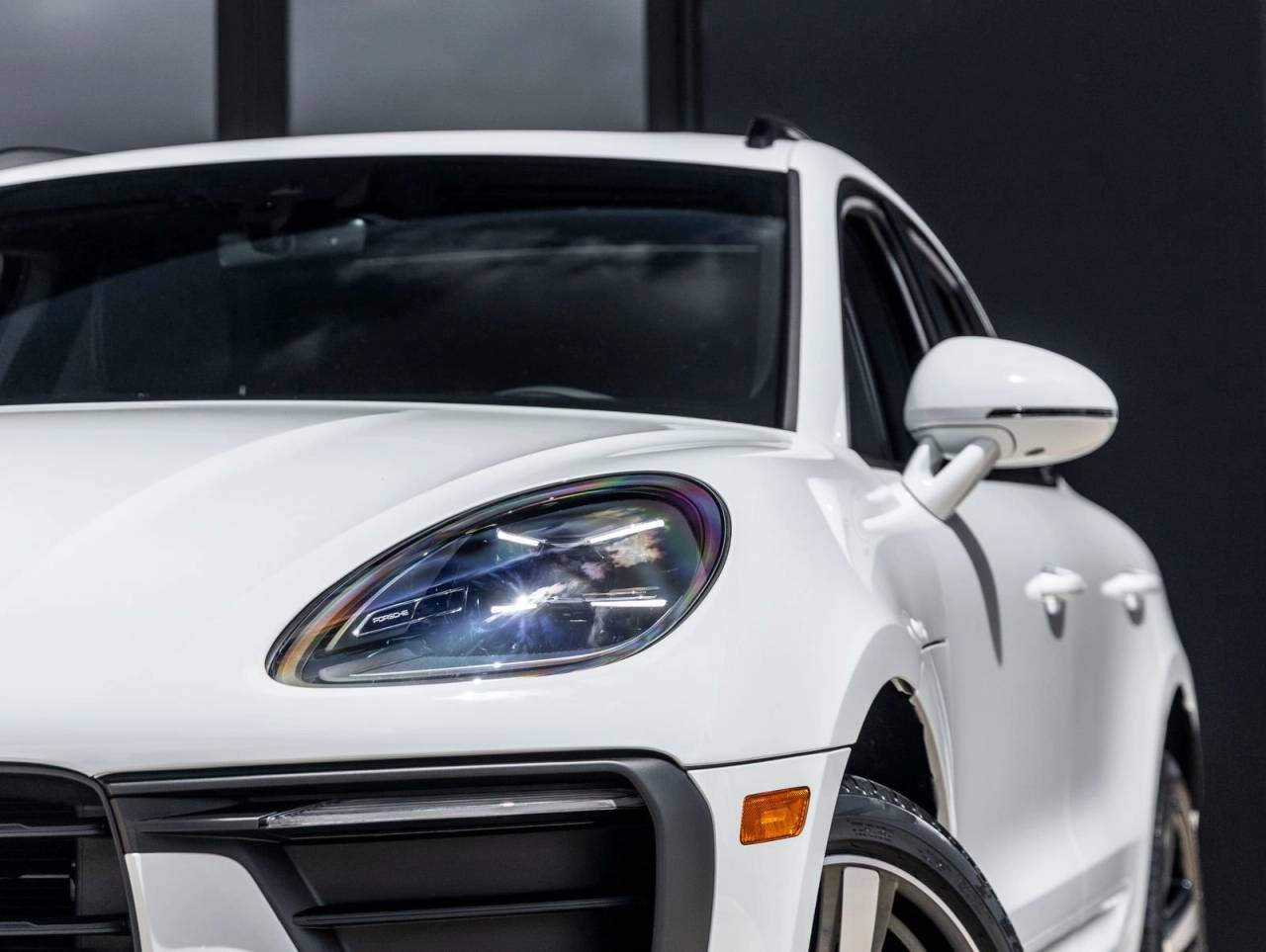 2026 Porsche Macan AWD