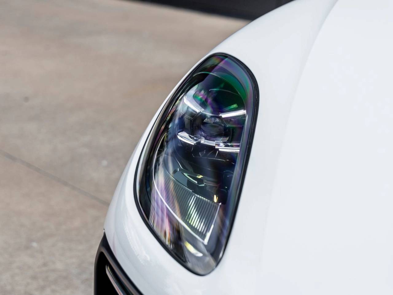 2026 Porsche Macan AWD