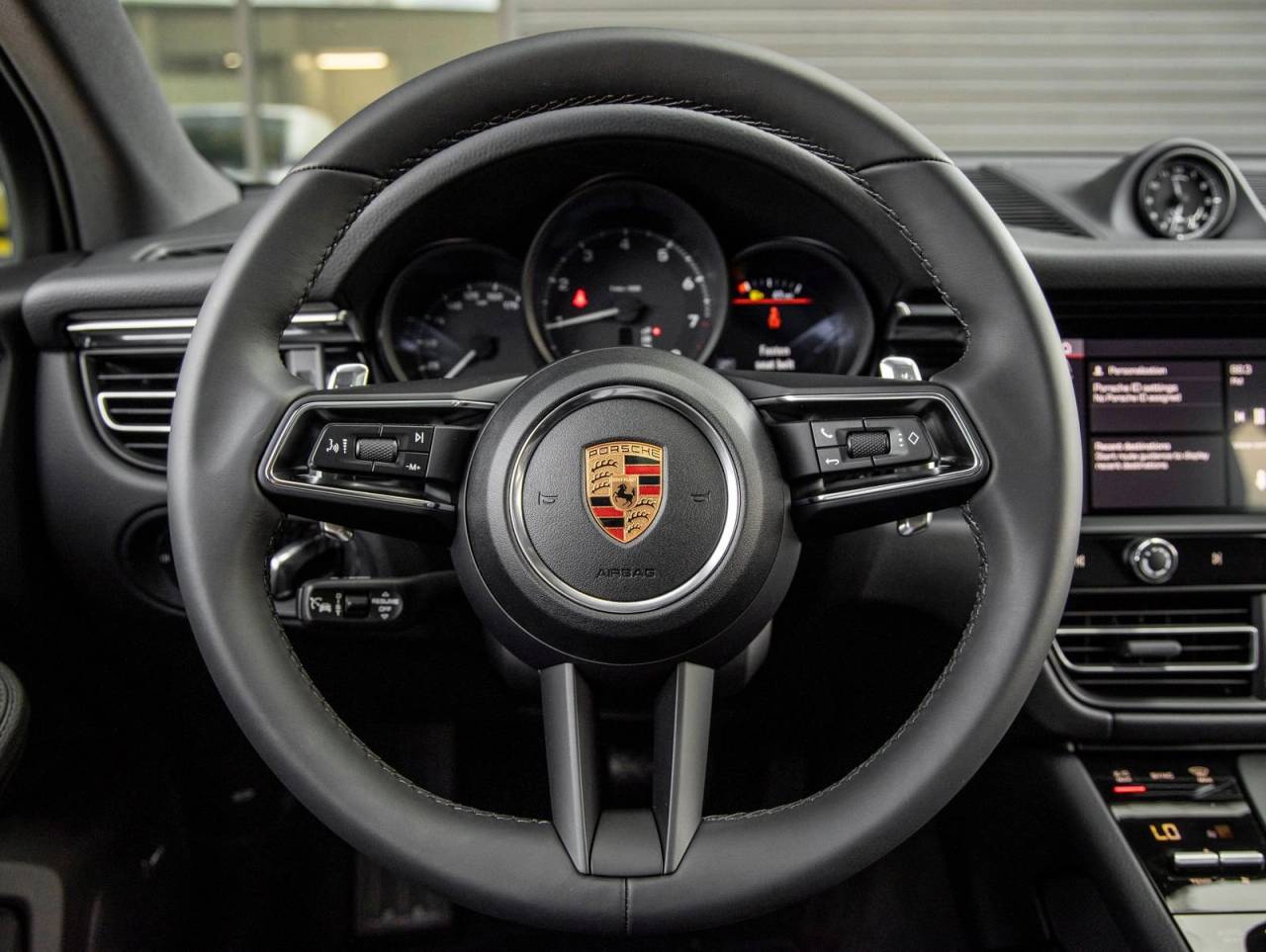2026 Porsche Macan AWD