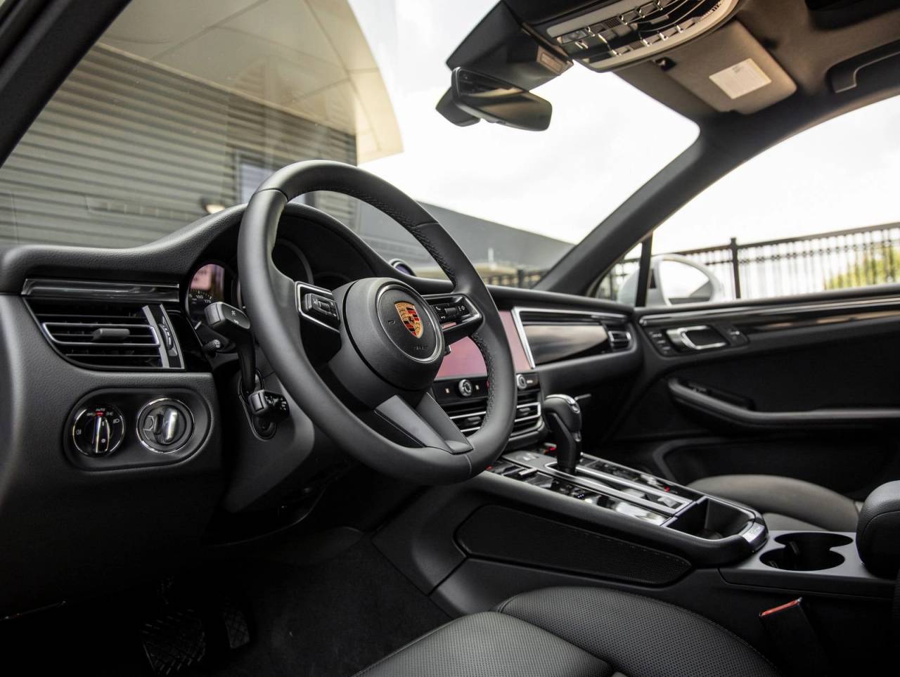 2026 Porsche Macan AWD