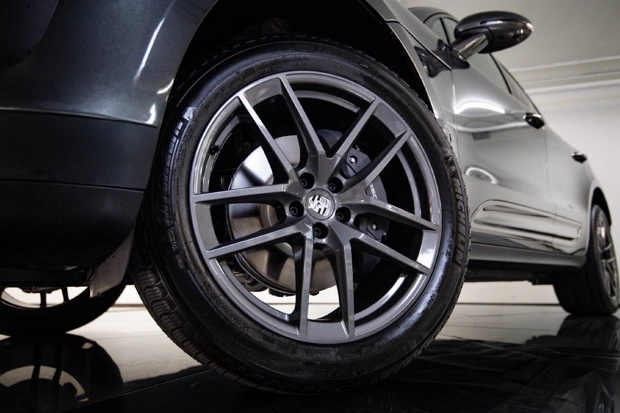 2026 Porsche Macan Macan T