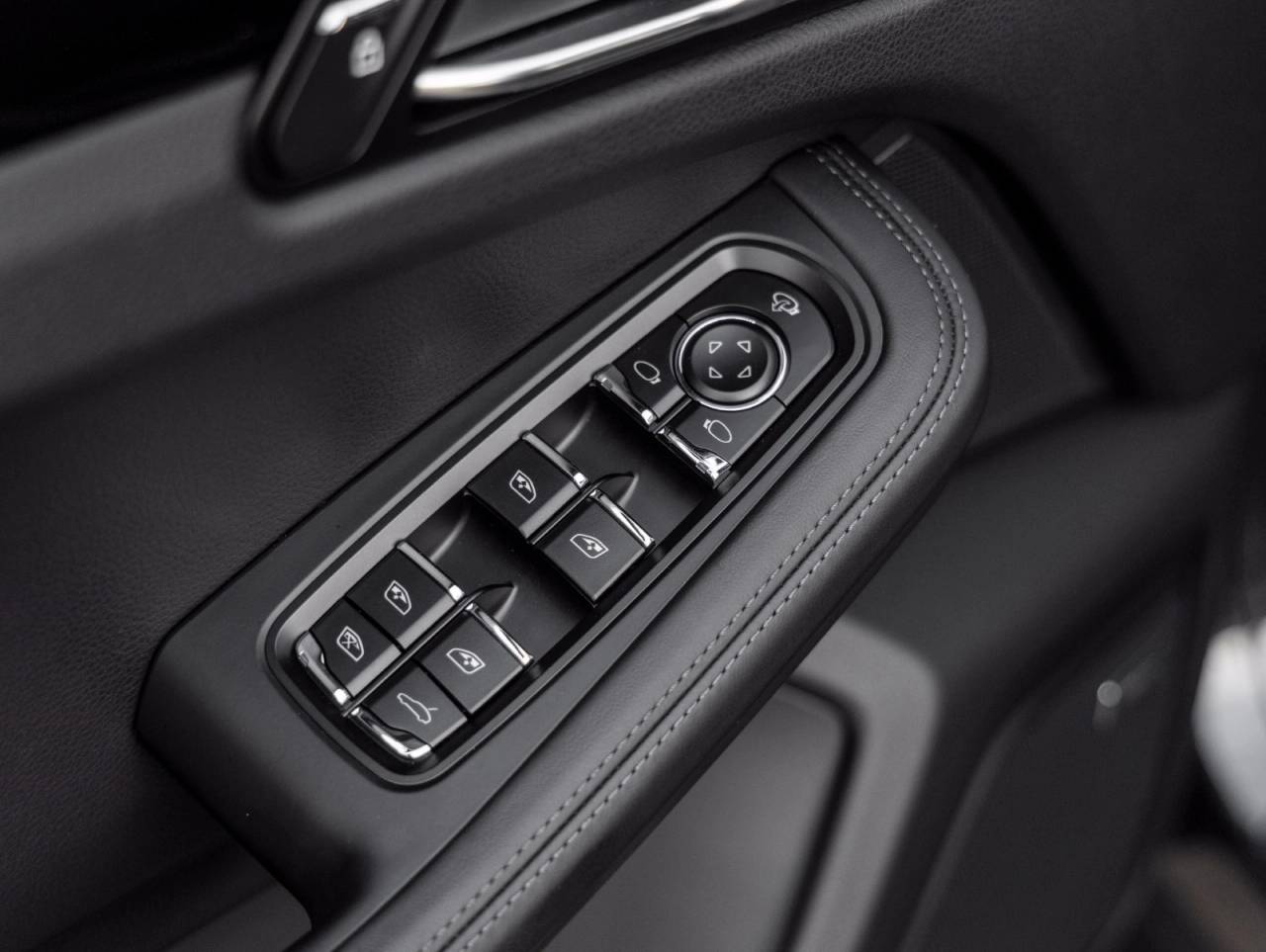 2026 Porsche Macan Macan T